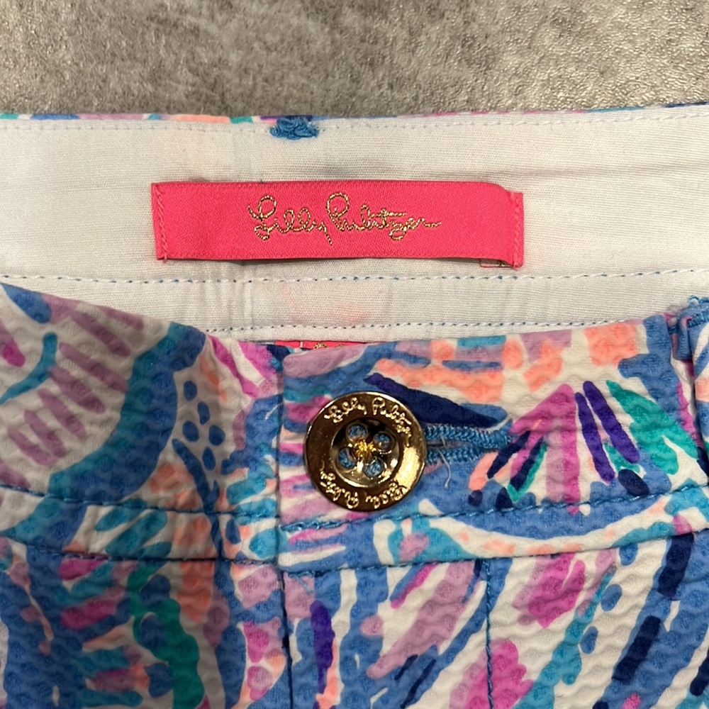 Lily Pulitzer Shorts - Size 00 - Picture 2 of 5